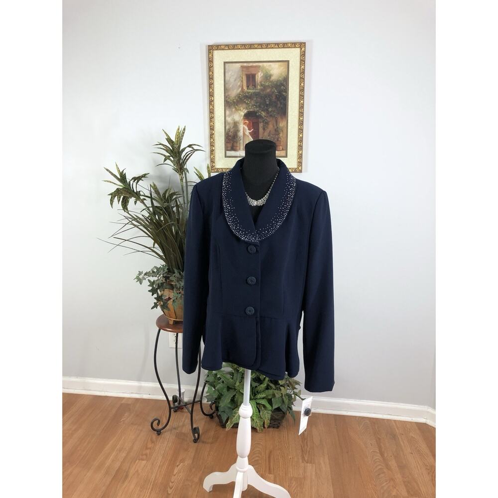 Giovanna Signature Woman Jacket Size 16 Embellished 3 Bottom Church Office Siren